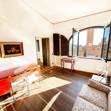 Apartment Il Campo 8: Piazza Del Campo Siena