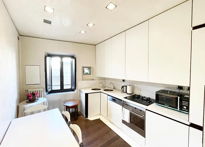 Il Campo 8: Piazza Del Campo Apartment *